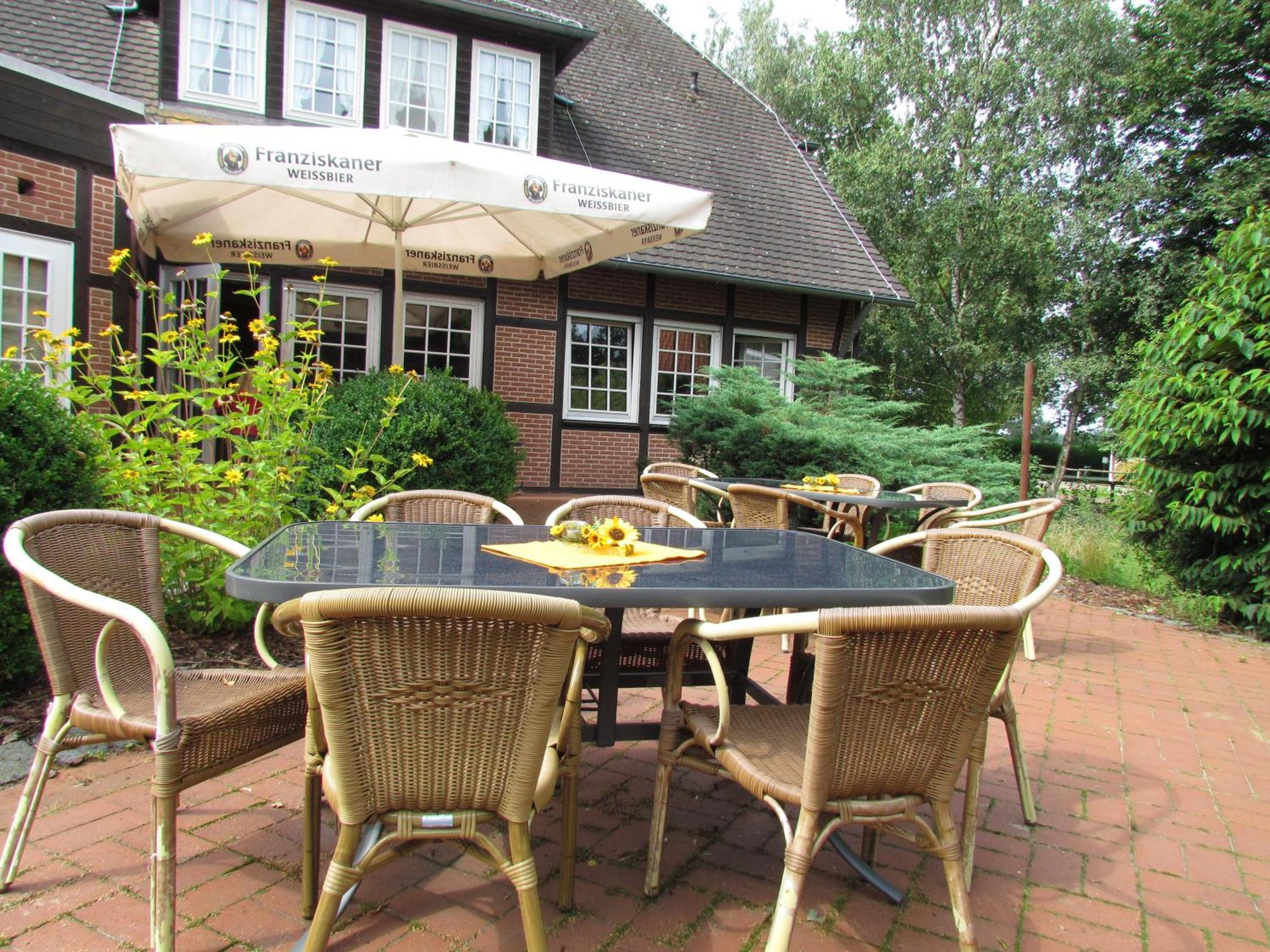 Ihr Ferien Hotel Brunnenhof Suhlendorf Exterior photo