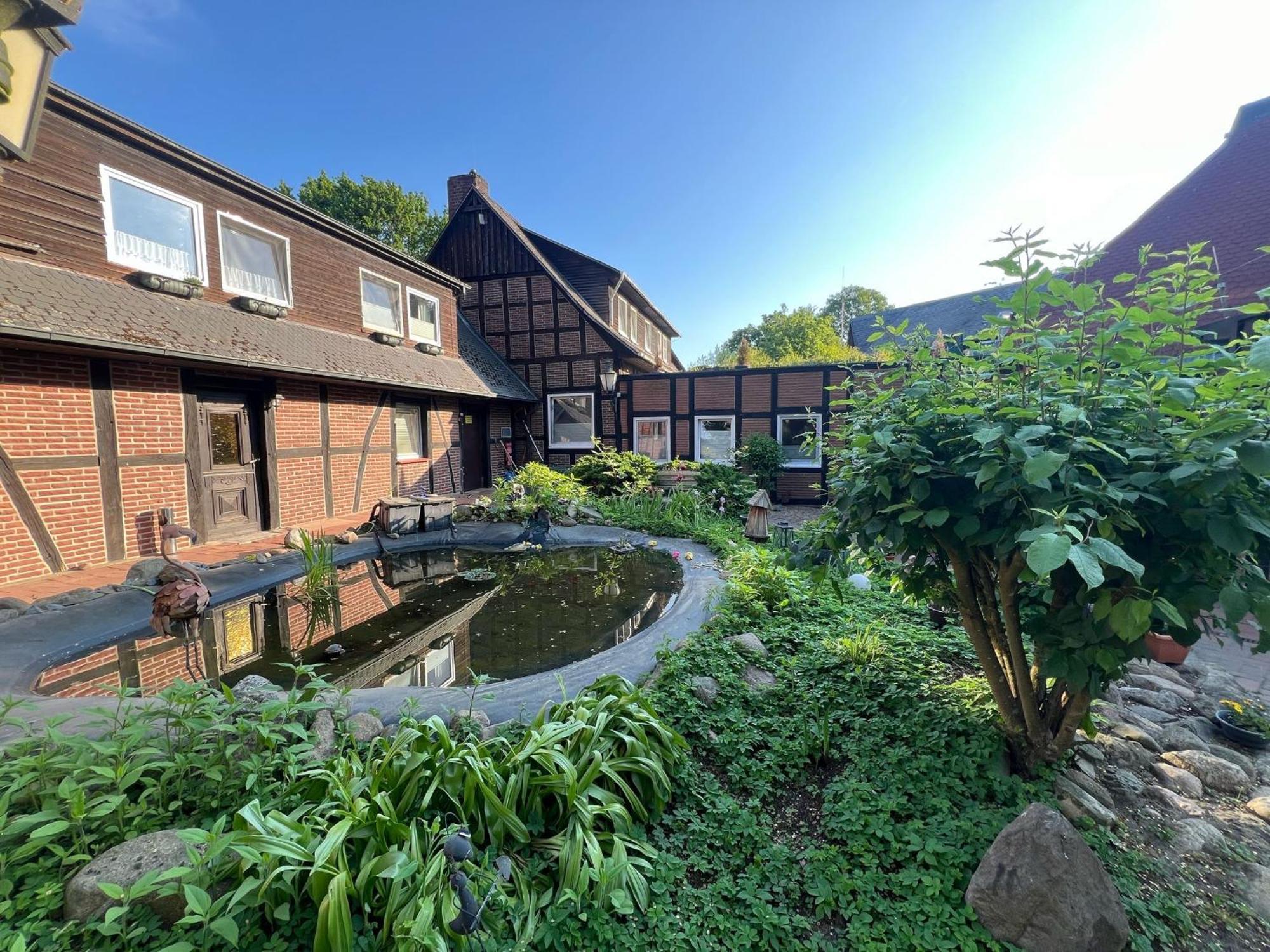 Ihr Ferien Hotel Brunnenhof Suhlendorf Exterior photo